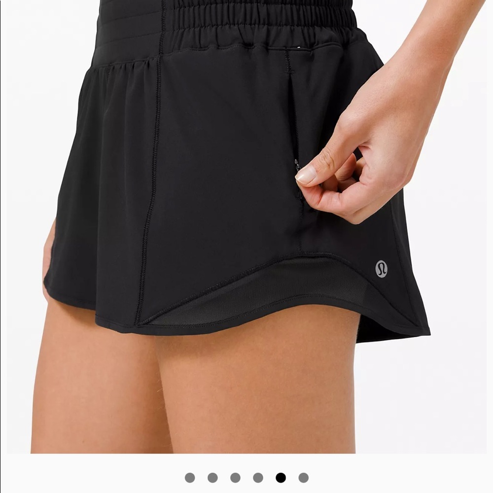 lululemon 2.5 hotty hot shorts